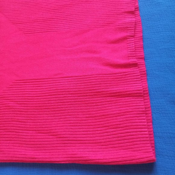 RW&CO Fuchsia Turtleneck Sweater, Size S - Picture 4 of 7
